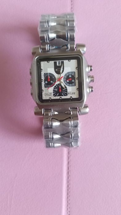 Новий в плівках годинник Oakley minute