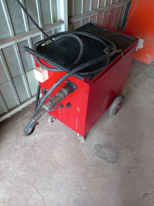 Sprzedam Spawarkę Migomat 250 A