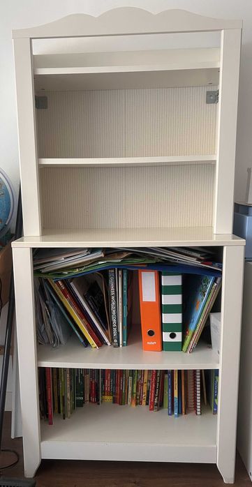 Estante para quarto de criança