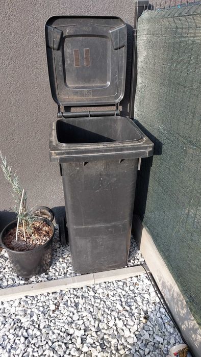 Pojemnik na odpady zmieszane 120l