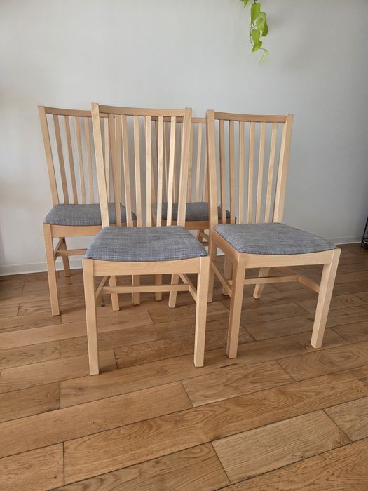 Krzesła tapicerowane