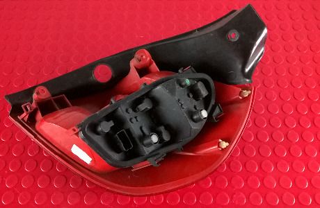 Farolim Stop Esq - 8200459962 - RENAULT CLIO III (BR0/1, CR0/1)