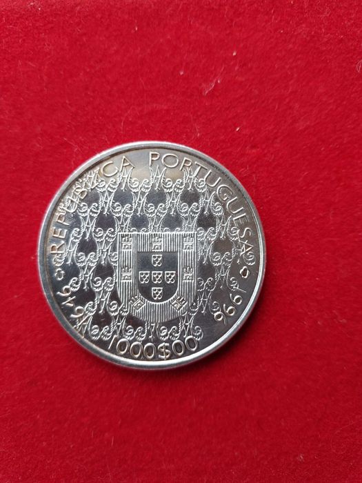 Moeda 1000 esudos prata Nossa Senhora da Conceicao