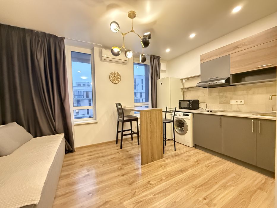 Продаж 1-кімнатної квартири в ЖК Файна Таун, вул. Салютна, 2