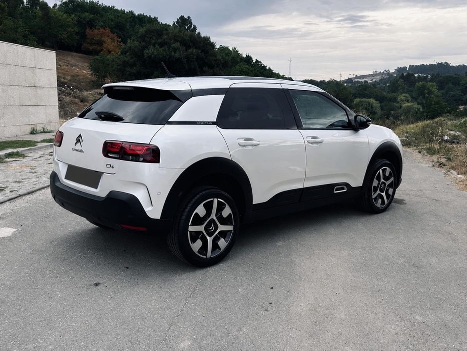 Citroën C4 Cactus 1.2 PureTech 130cv Shine – Full Extras – Teto Panorâmico