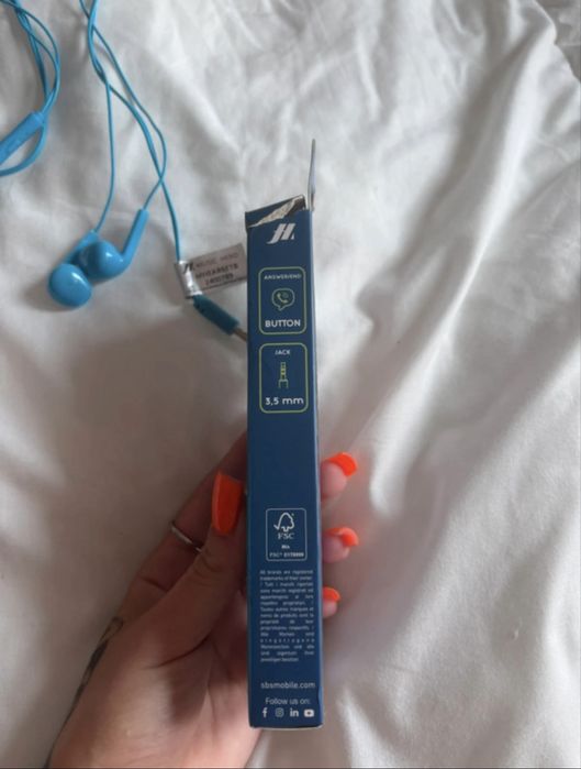 Fones de ouvido de fio