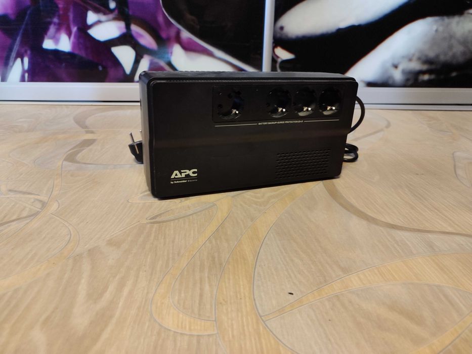 ДБЖ APC Easy UPS, 800 ВА, 230 В, 4 розетки