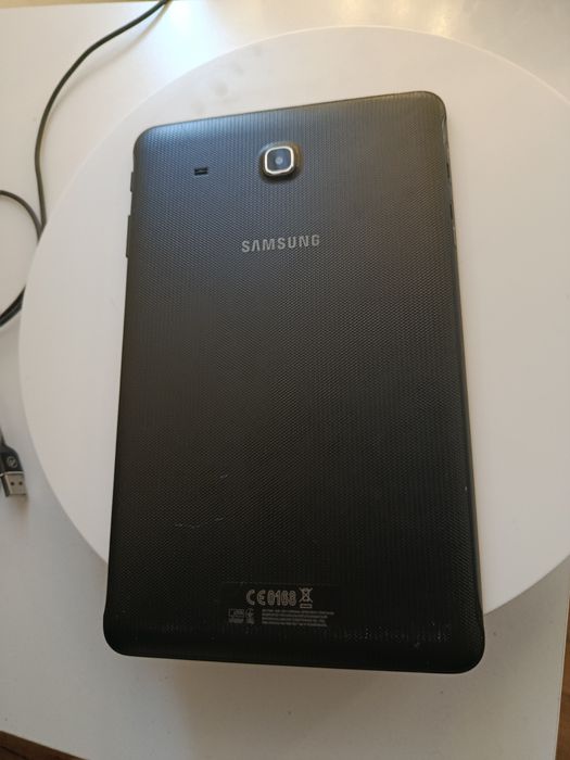 Планшет Samsung 10 дюймів