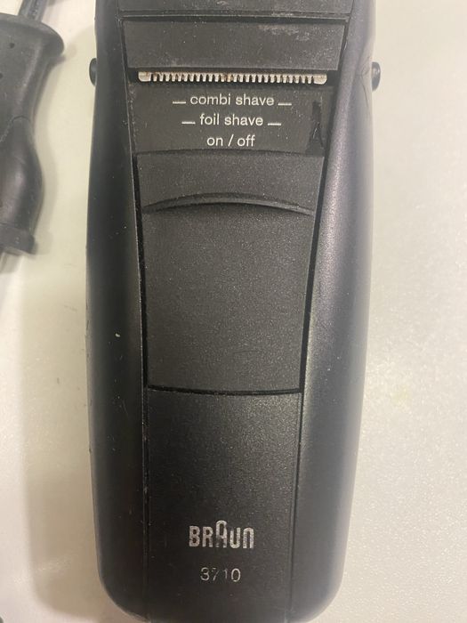 Maquina de barbear Braun de ligar a tomada