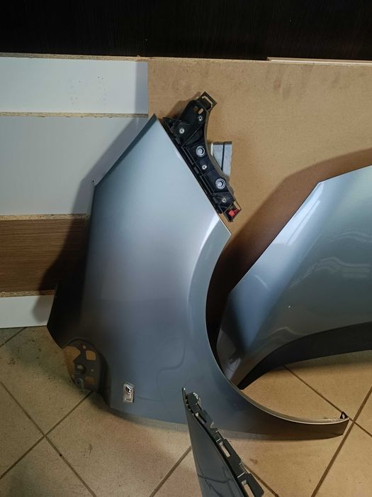 Zderzak / Maska / Błotnik Lewy / Prawy / Opel Meriva B Z179 / W kolor