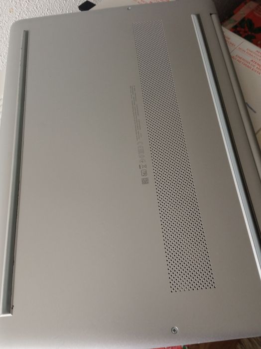 HP LAPTOP 15s-eq1xxx