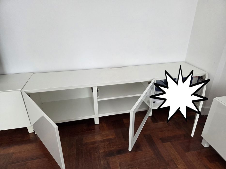 Biała szafka pod RTV IKEA BESTÅ ze przeszklonym frontem – stan bardzo dobry
