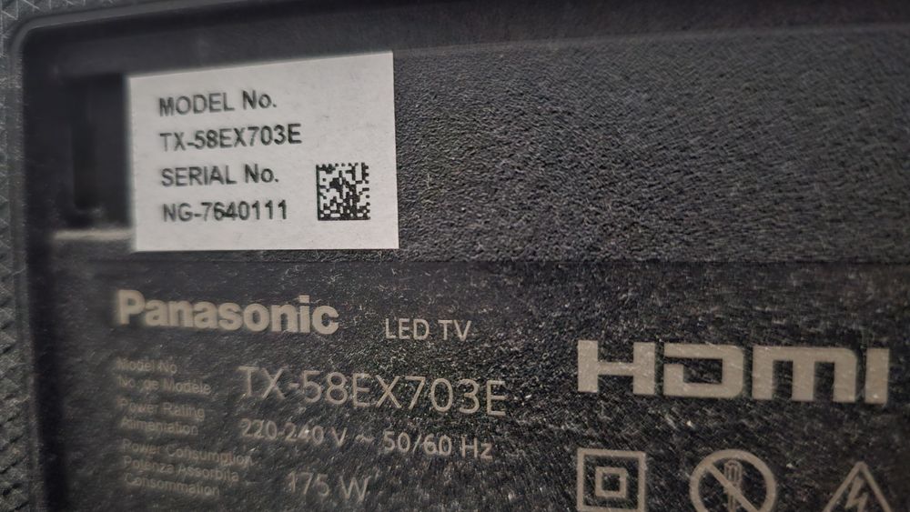 Sprzedam zestaw telewizor panasonic 58" + soundbar panasonic + uchwyt