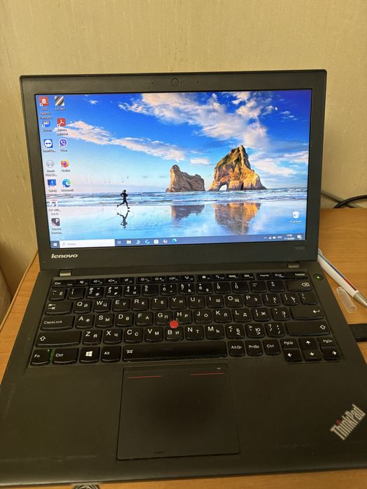 Ноутбук Lenovo X240. Діагональ 12,5