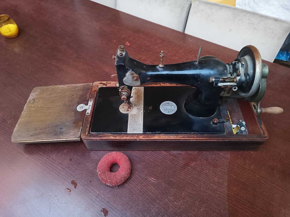 Maquina de costura Omnia