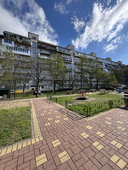 Продаж 3-к Тичини Березняки