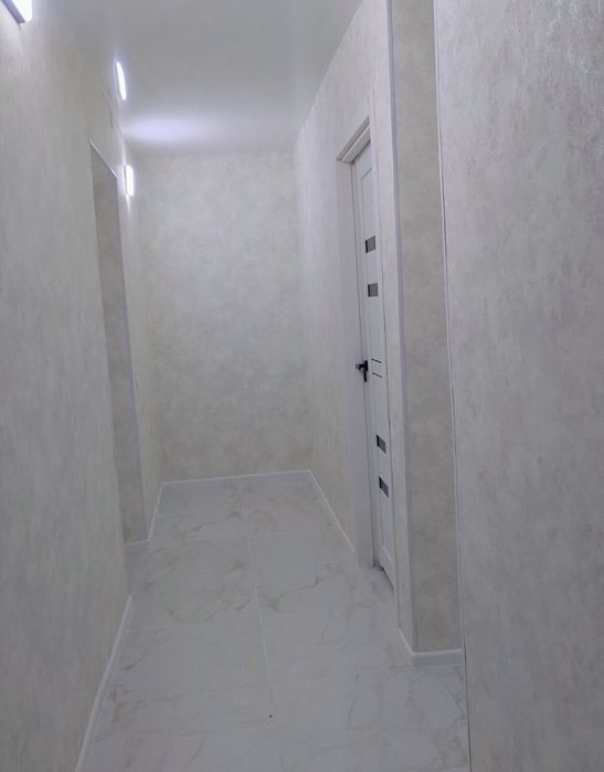 Велика та світла 2к в цегляному будинку 36661