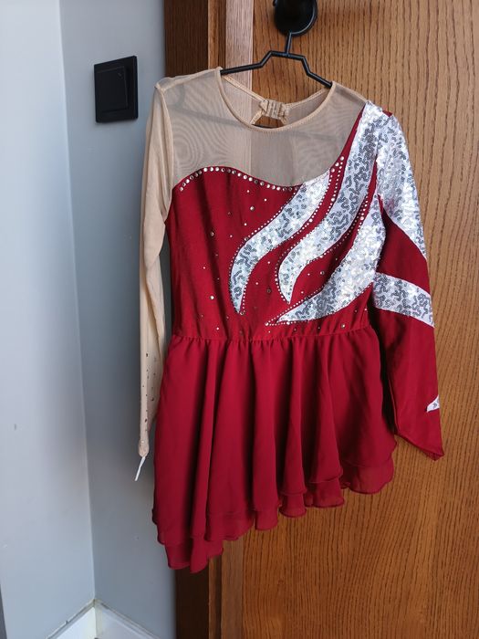 Sukienka łyżwiarska startowa 128