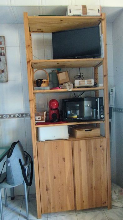 Armário de cozinha ou outro lugar .Não o desmonto e tem de o vir buscar