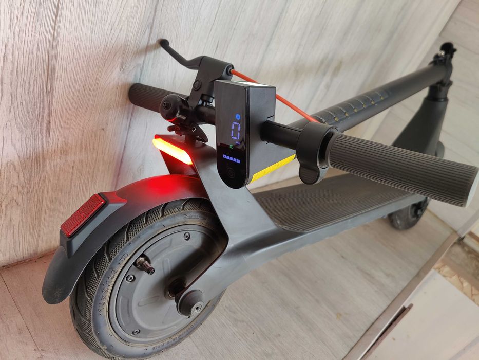 Электросамокат Xiaomi Electric Scooter 4 Lite Gen2