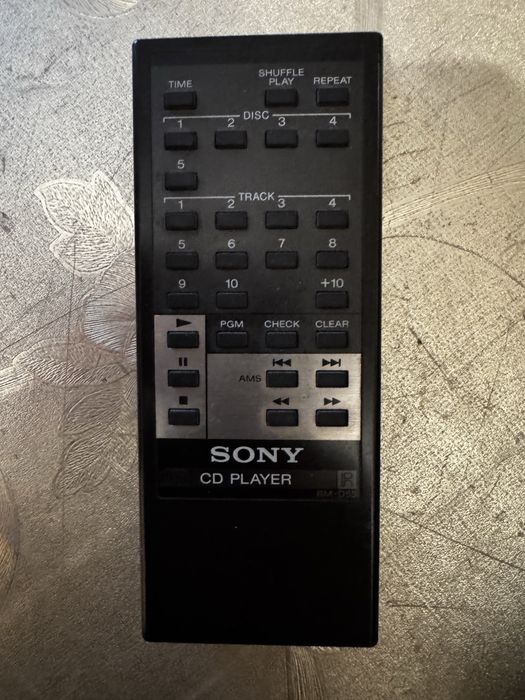 Odtwarzacz CD SONY CDP 950 z oryginalnym pilotem