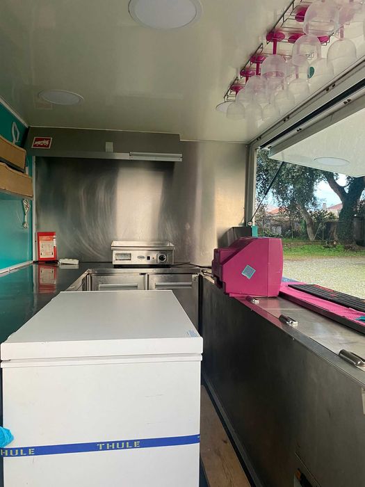 Mitsubishi Canter roulote bar Food Truckr