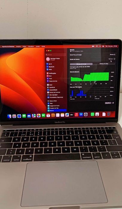 MacBook Pro 2017437518105565603843