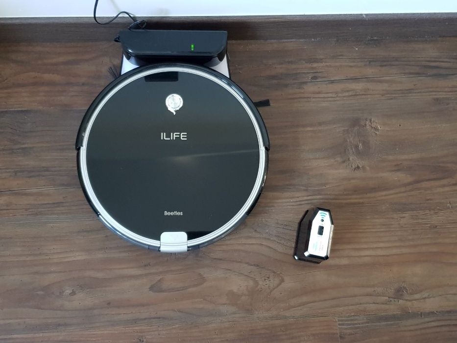 Robot Aspirador - iLife - pouco uso