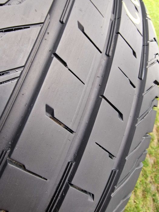 235/60/17 C , Continental ContiVanC 200, jak nowe 9mm, 18r. Super para