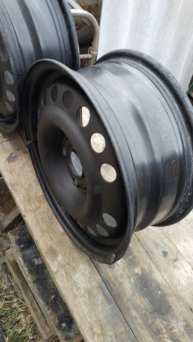 Диски колеса R 15 розболтовка 4*110мм в.д 56мм