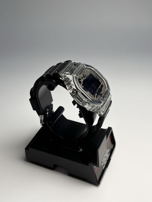 Casio DW-5600SKC, годинник касіо, часы джи шок Ø48.9мм
