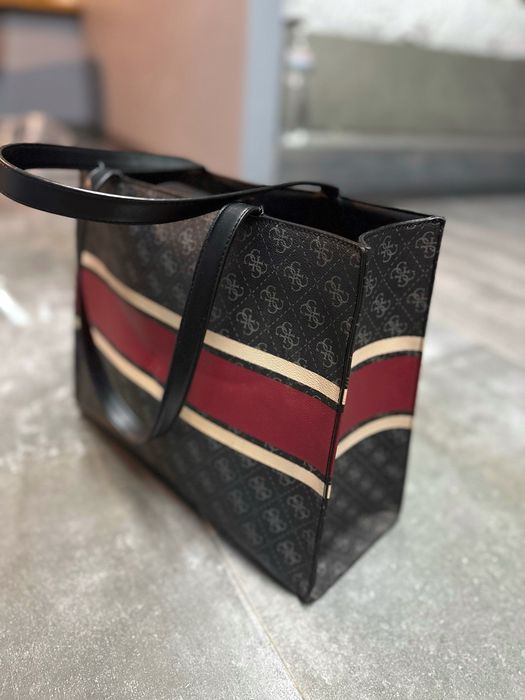 Жіноча сумка  guess оригінал