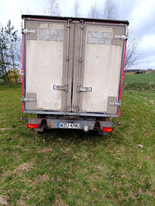 Mercedes 311D kontener