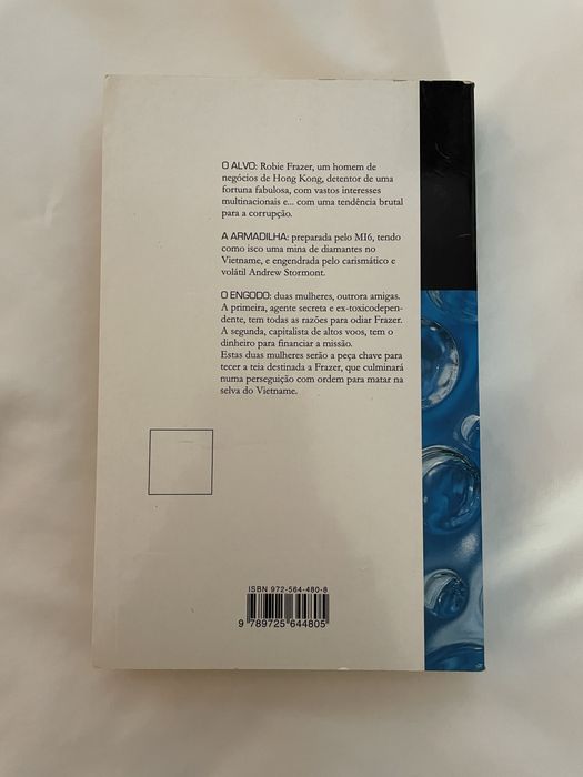 Jogo de Espelhos, de Linda Davies