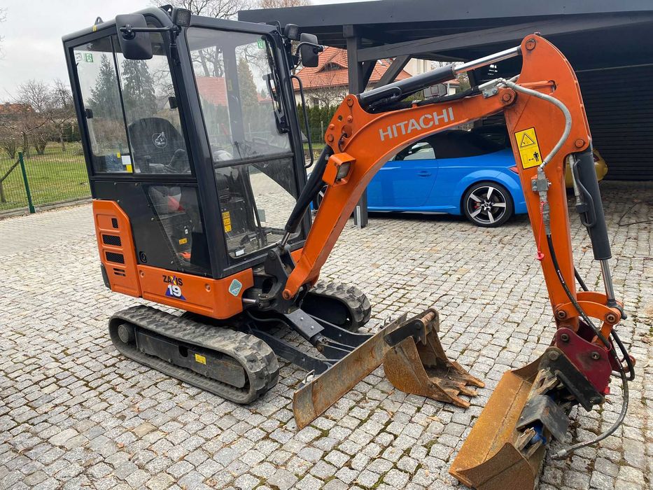 Wynajmę minikoparkę Hitachi Zx19-6