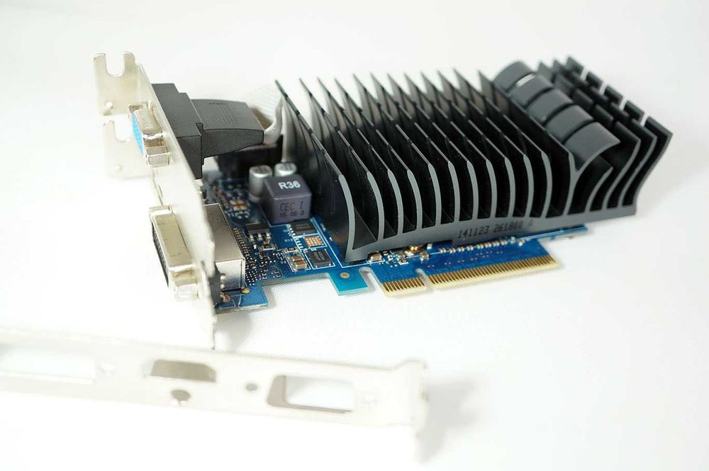 NVIDIA GT 730 Graphics Card64739677945217121