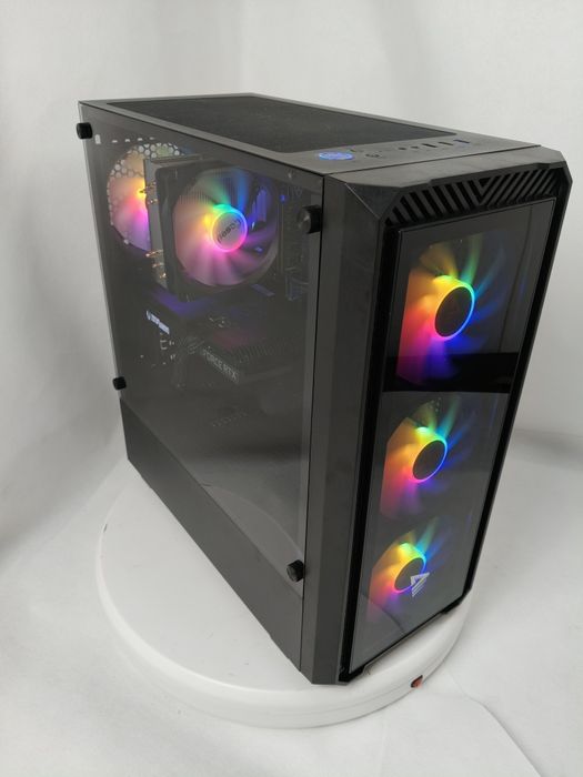 Komputer Gamingowy Ryzen 7 7800X3D,RTX 5070,64 GB,SSD,Win 11
