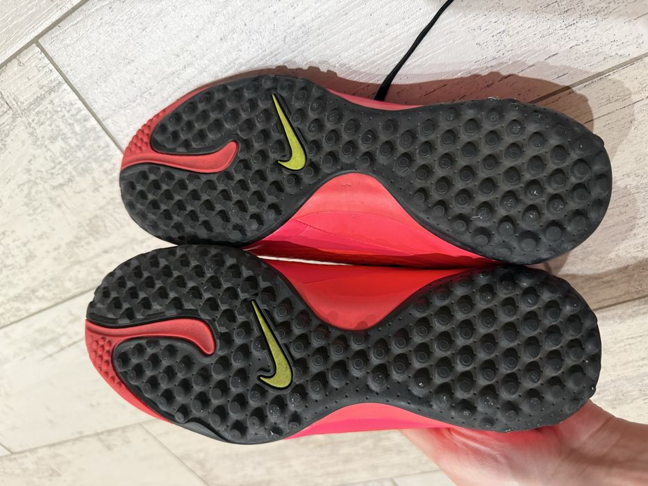 nike hypervenom