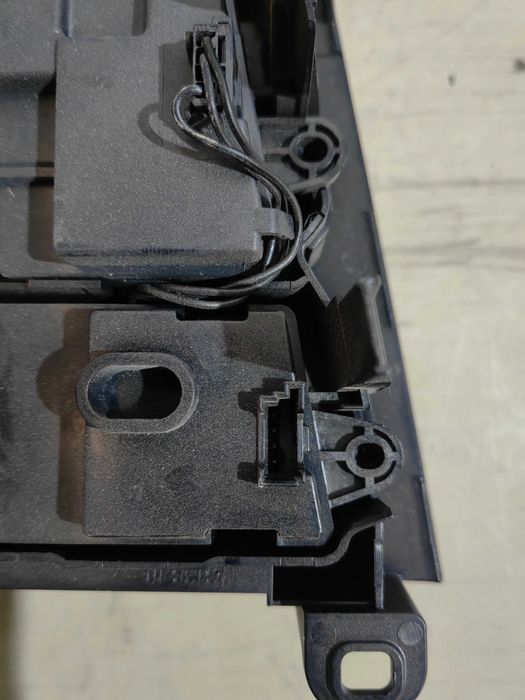 Climatronic / Leitor Radio BMW  F20/F21/F30 - C/ Aquecimento Bancos