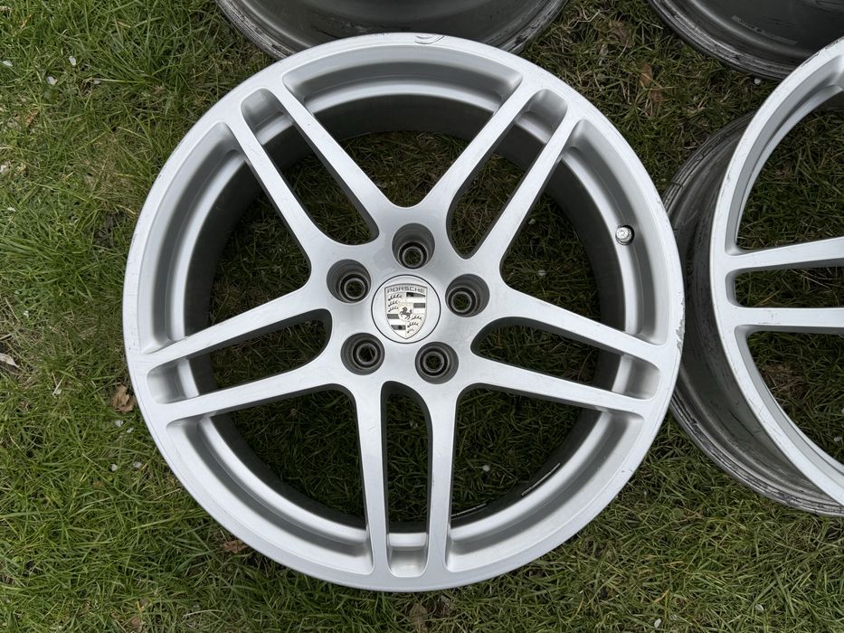 Ковані різноширокі диски 5х112 r18 Porsche