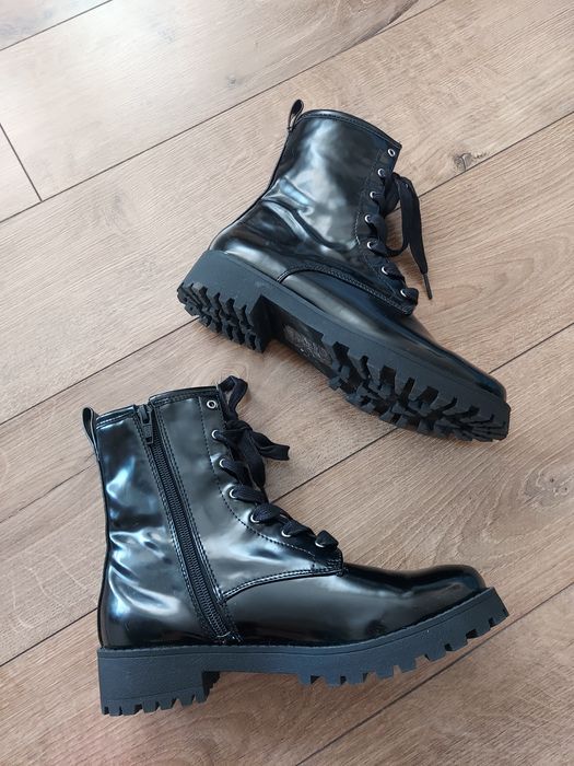 Sznurowane lakierowane botki trzewiki H&M 37