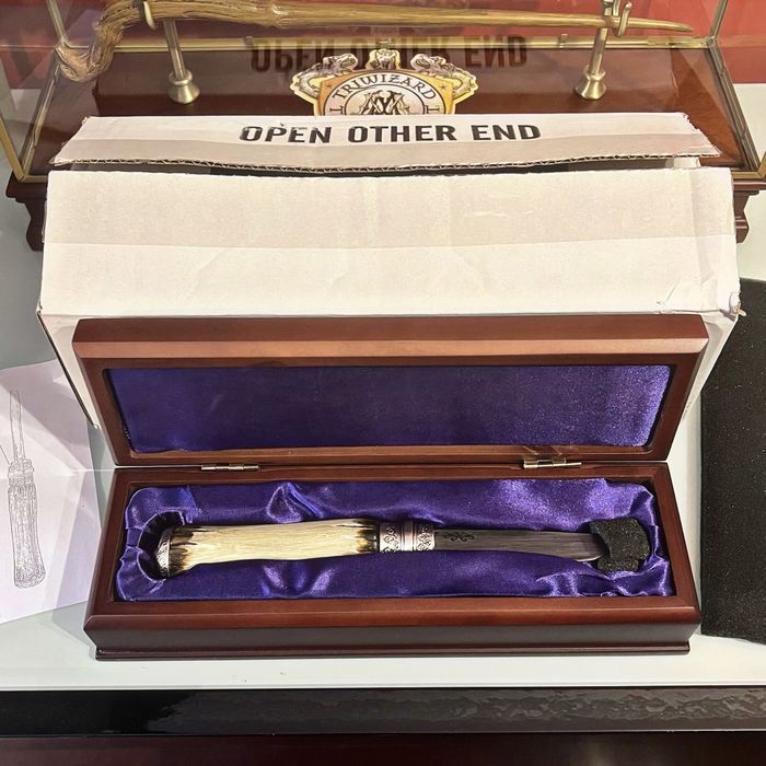 (Descontinuada) Navalha Dumbledore Noble Collection