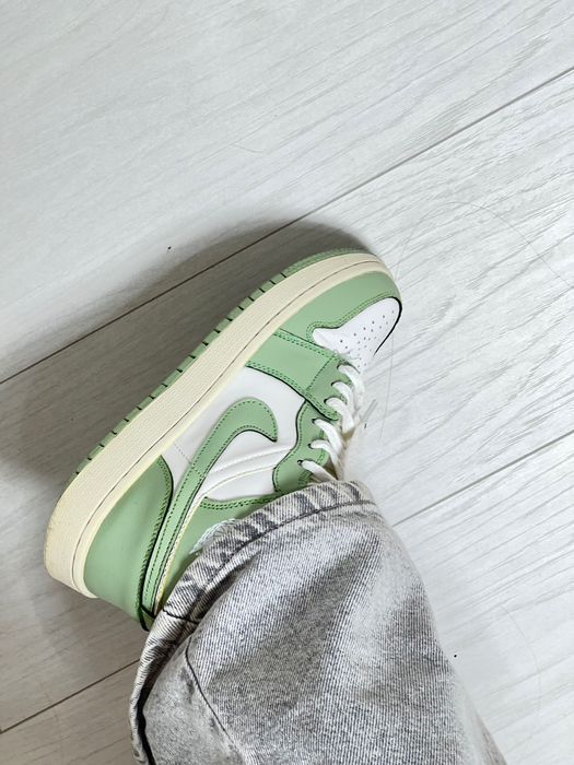 кросівки найк у новому стані