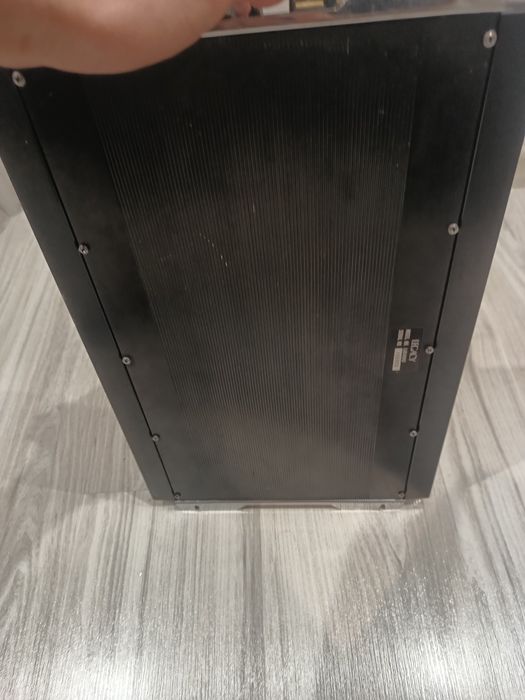 Wzmacniacz samochodowy 1600w