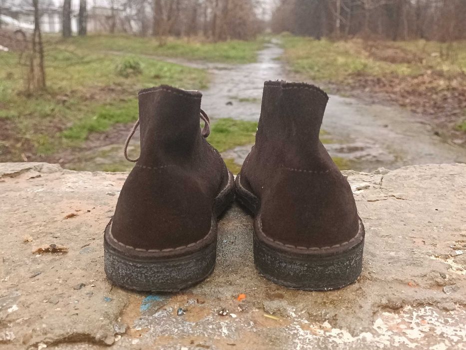 Круті класичні замшеві дезерти, черевикі Clarks Originals