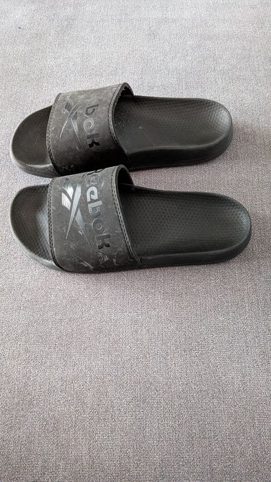 Klapki Reebok 37,5