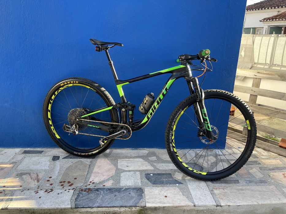 Giant mtb vendo ou troco