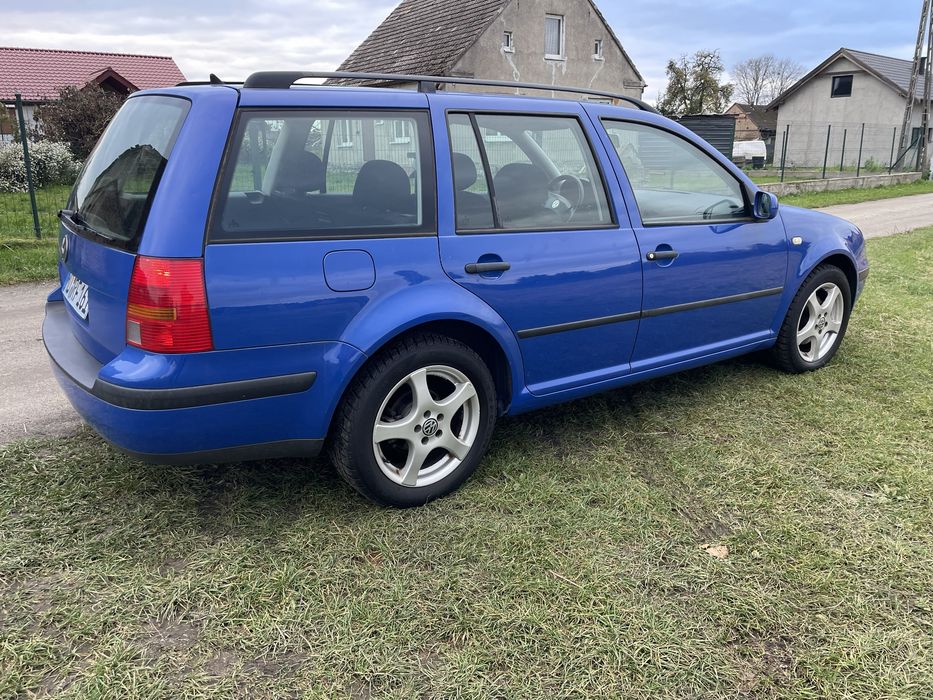 Vw Golf 2.0 i- super stan