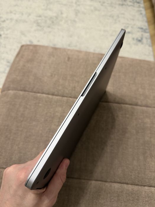 MacBook Pro 2020 13 / i5 2.0 /16GB / 512GB / 95% АКБ