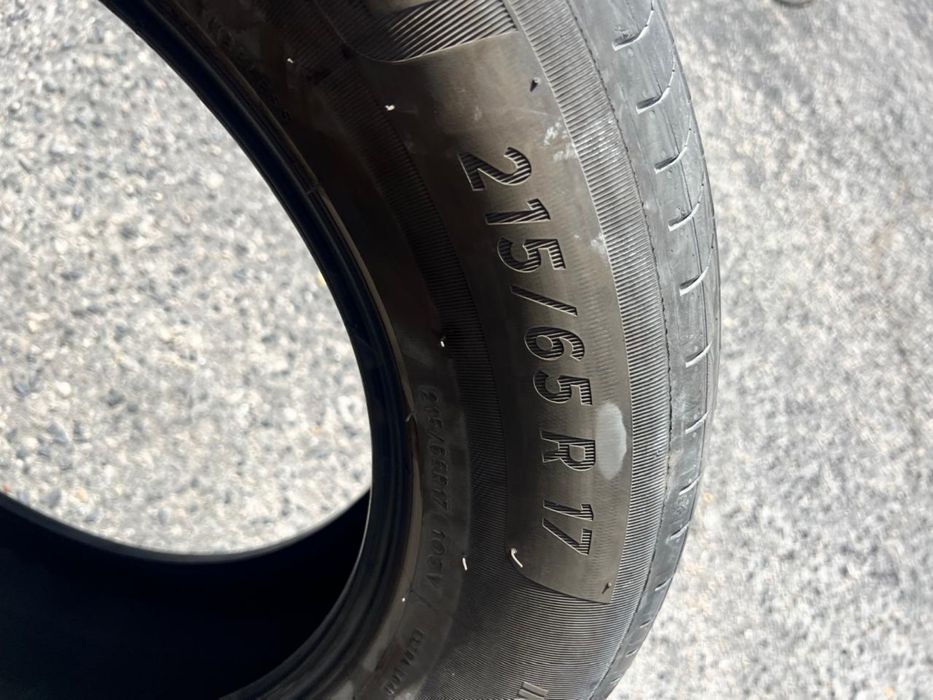 215/65/17 Michelin 2 pneus
